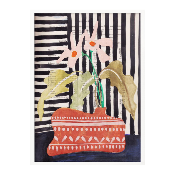 Cuadro "Delicate flowers in a hand-potted vase"