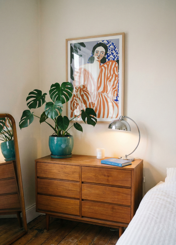 Cuadro "Woman In Striped Suit "